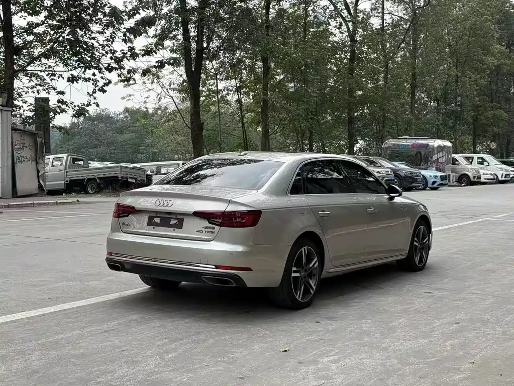 Audi A4L — миниатюра 8