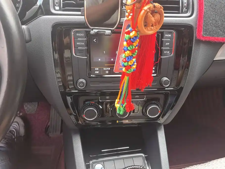 Volkswagen Sagitar — миниатюра 13