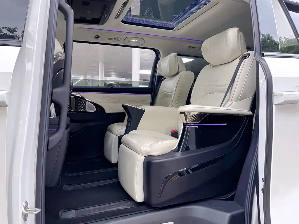 GAC Motor Trumpchi E9 — миниатюра 7