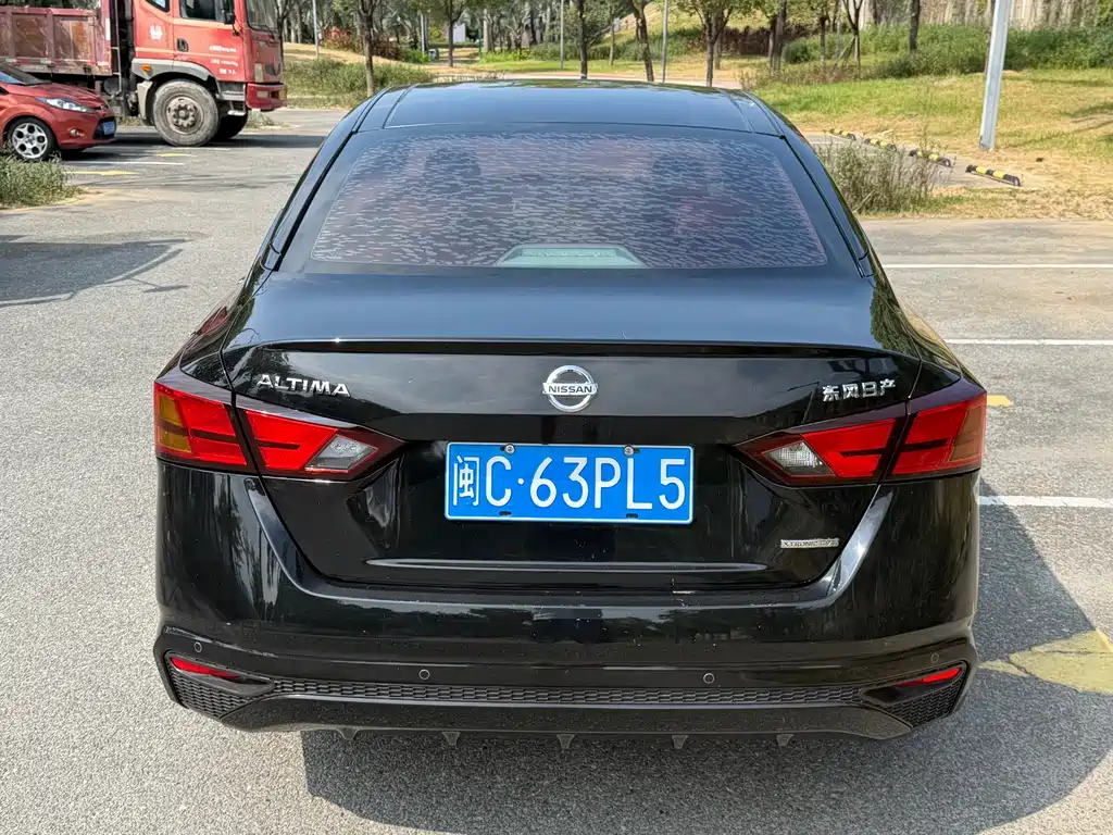 Nissan Teana — миниатюра 5