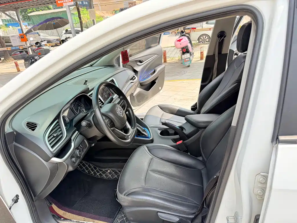 Buick Excelle — миниатюра 4