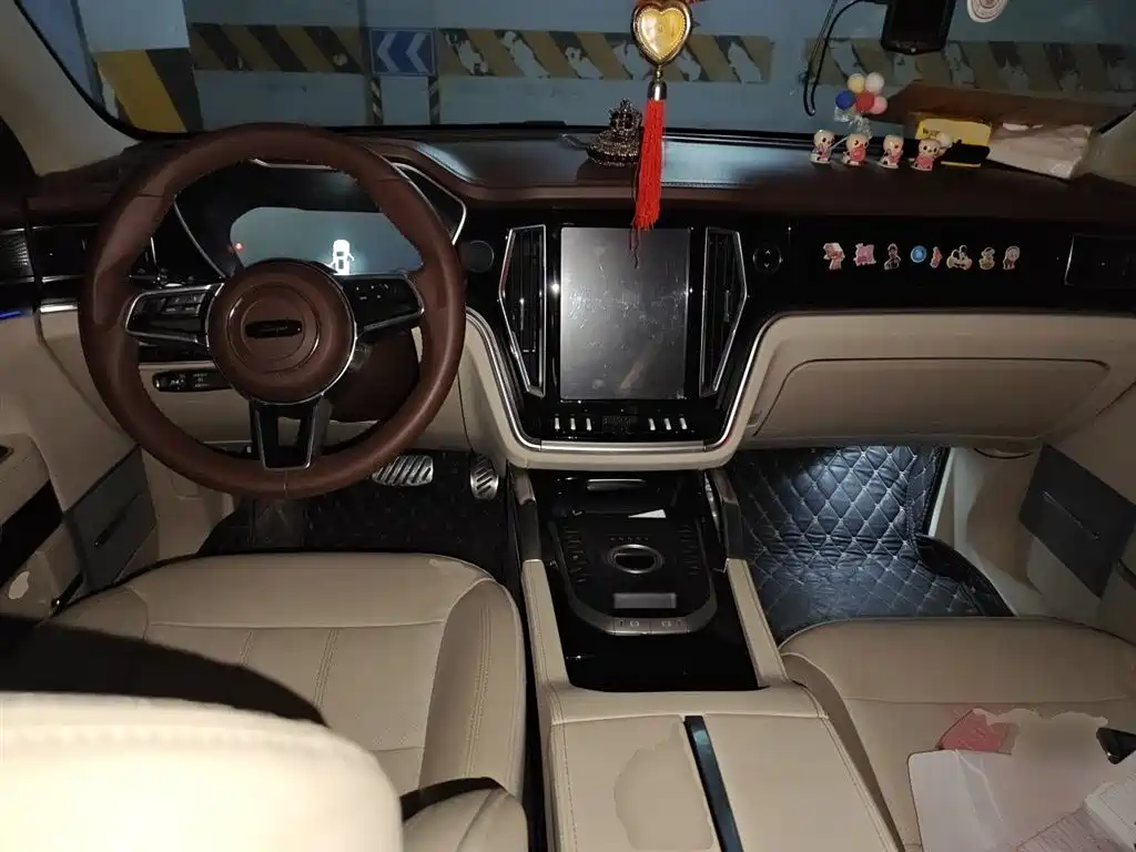 Zotye T700 2017 1.8T DCT Luxury
