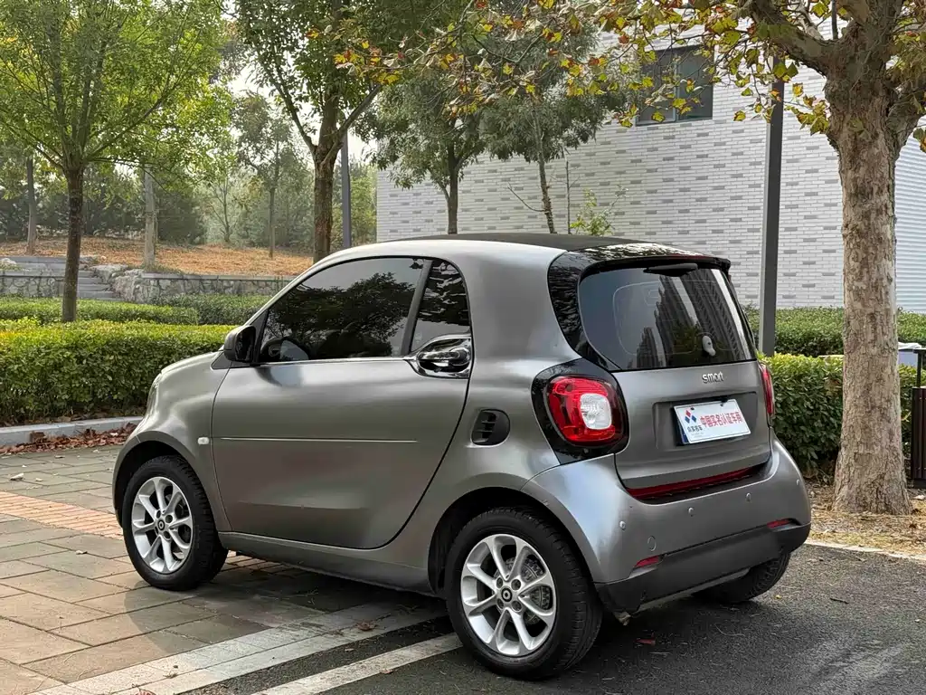 smart Smart Fortwo — миниатюра 18