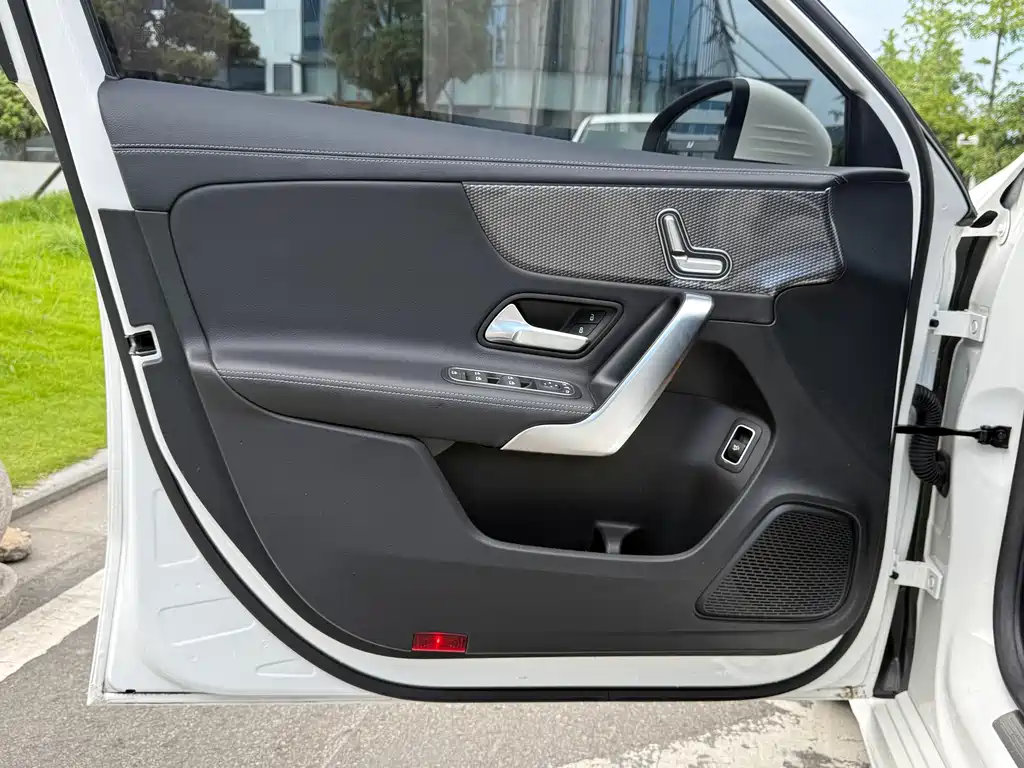 Mercedes-Benz A-Class A 2020 A 200 L Sport