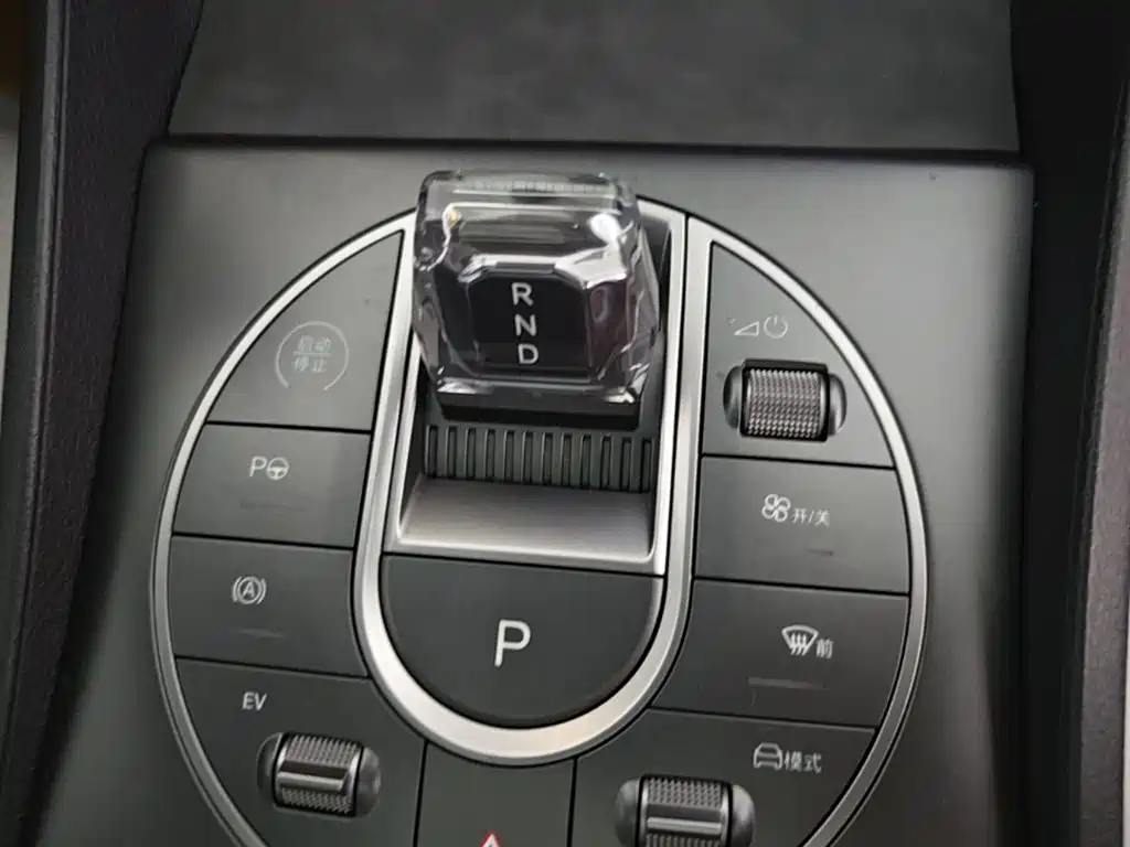 BYD Seal 05 DM-i — миниатюра 14