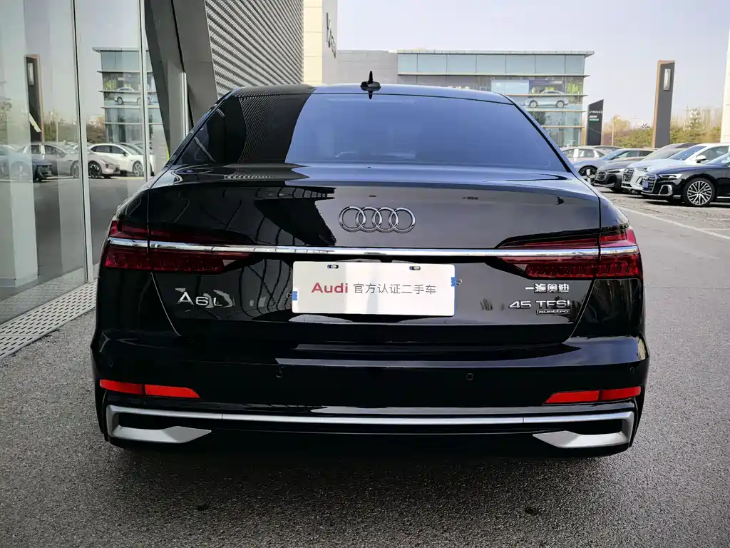 Audi A6L 2024 45 TFSI quattro