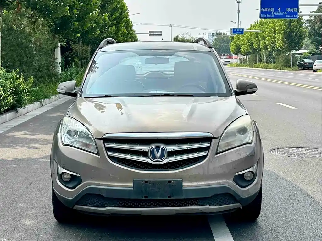Changan CS35 — миниатюра 2