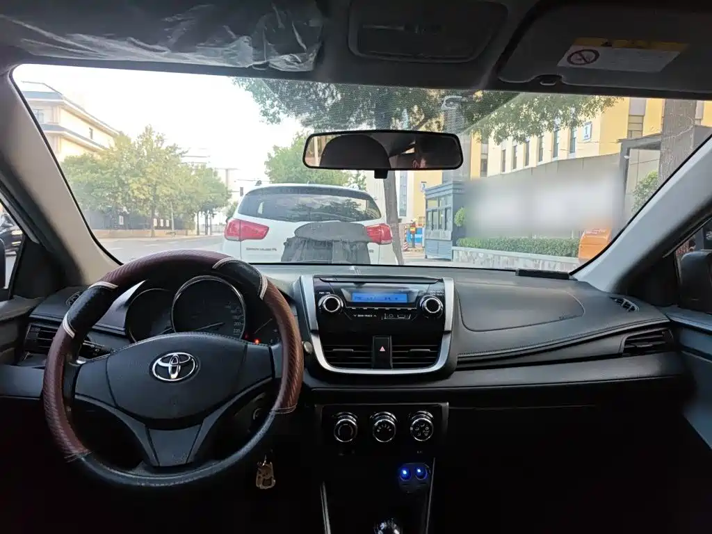 Toyota Vios FS — миниатюра 10