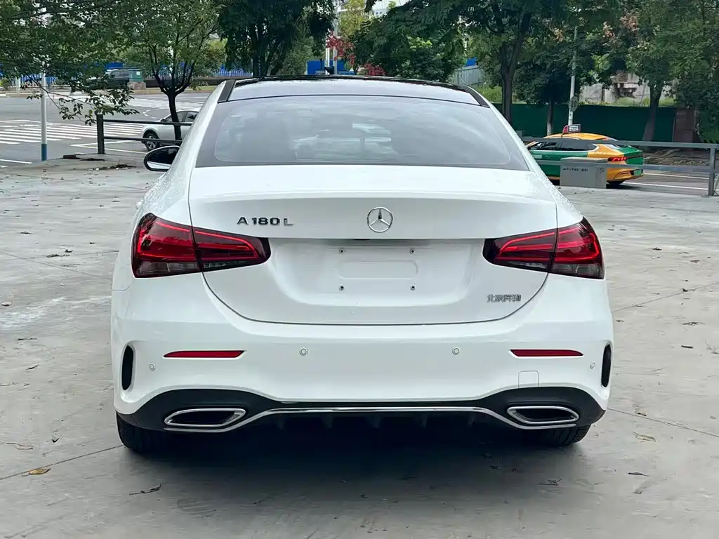 Mercedes-Benz A-Class — миниатюра 5