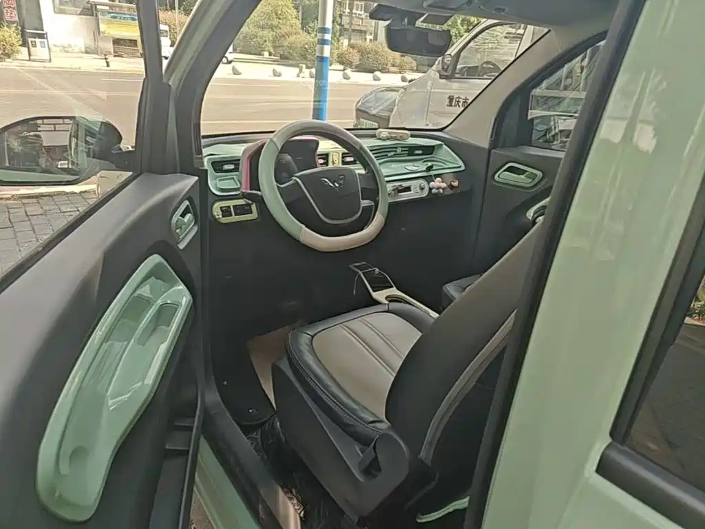 Wuling MINIEV — миниатюра 16