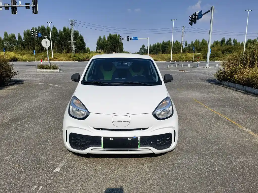 Roewe Clever — миниатюра 2