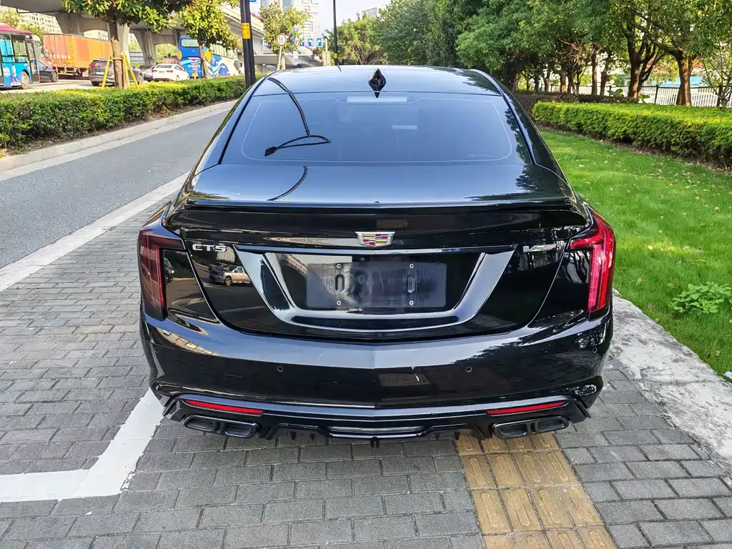 Cadillac CT5 — миниатюра 7
