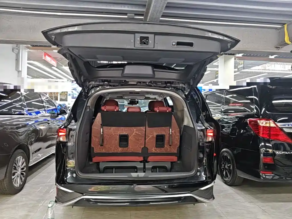 Toyota Sienna — миниатюра 19