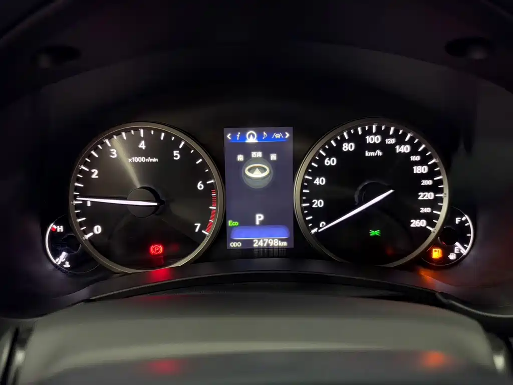 Lexus NX — миниатюра 11