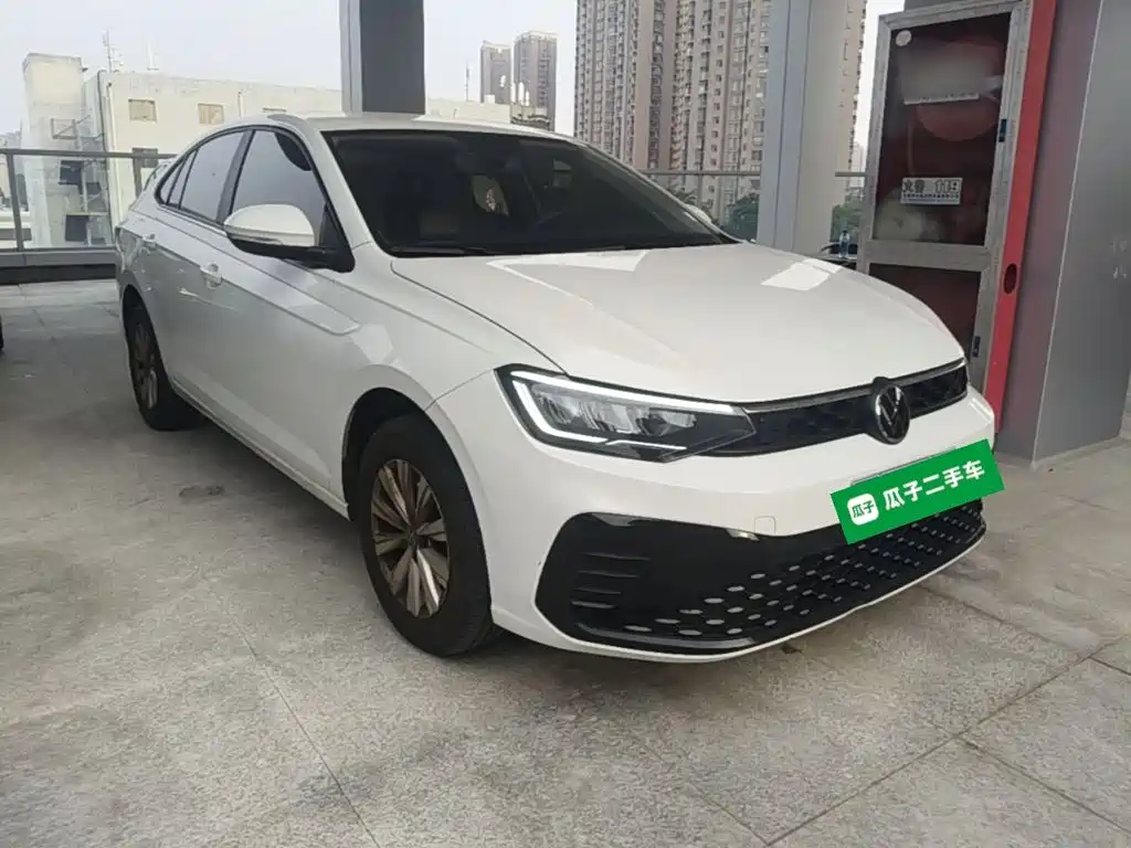 Volkswagen Lavida — миниатюра 4