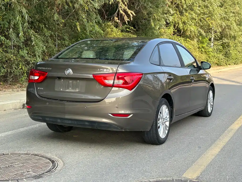 Buick Excelle — миниатюра 13