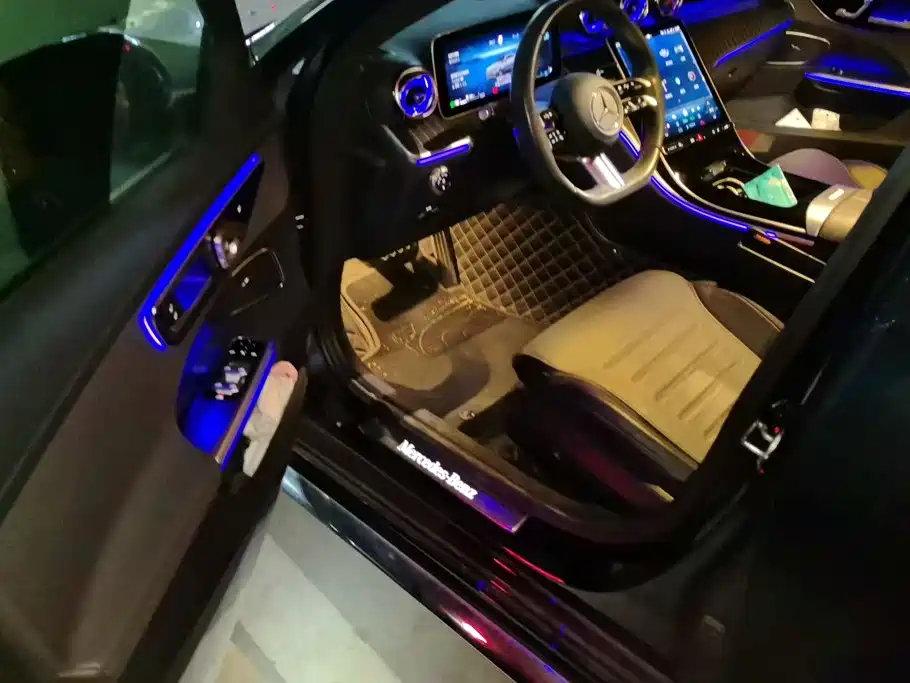 Mercedes-Benz C-Class — миниатюра 9