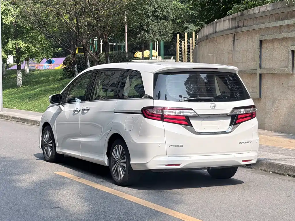 Honda Odyssey — миниатюра 4