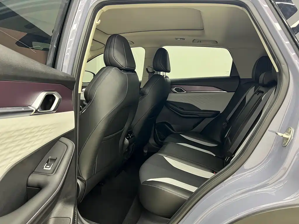 GEELY AUTOMOBILE BINYUE