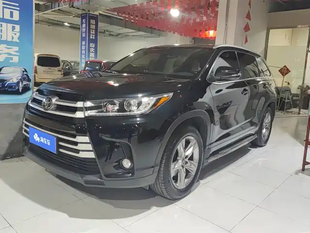 TOYOTA HIGHLANDER