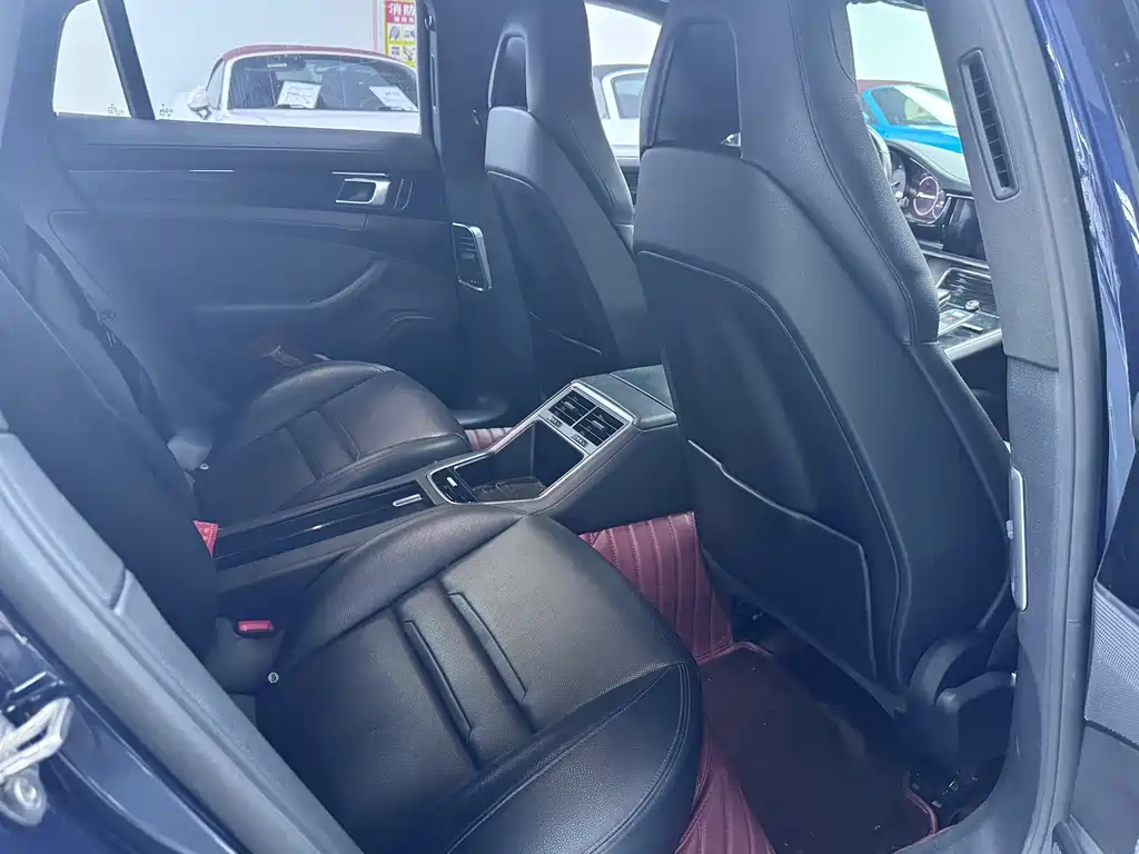 Porsche Panamera — миниатюра 8