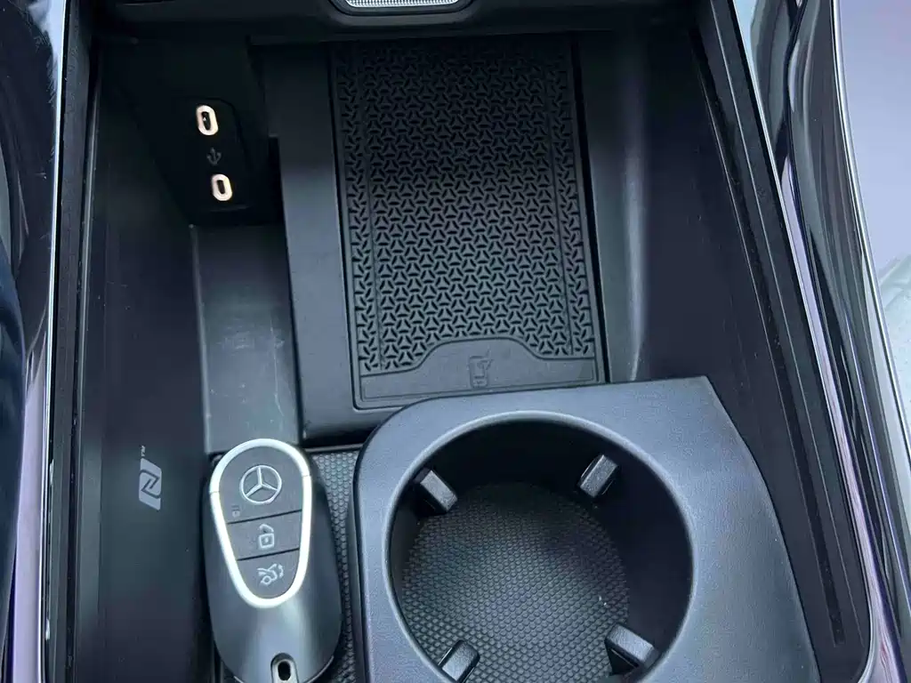 Mercedes-Benz EQE — миниатюра 11