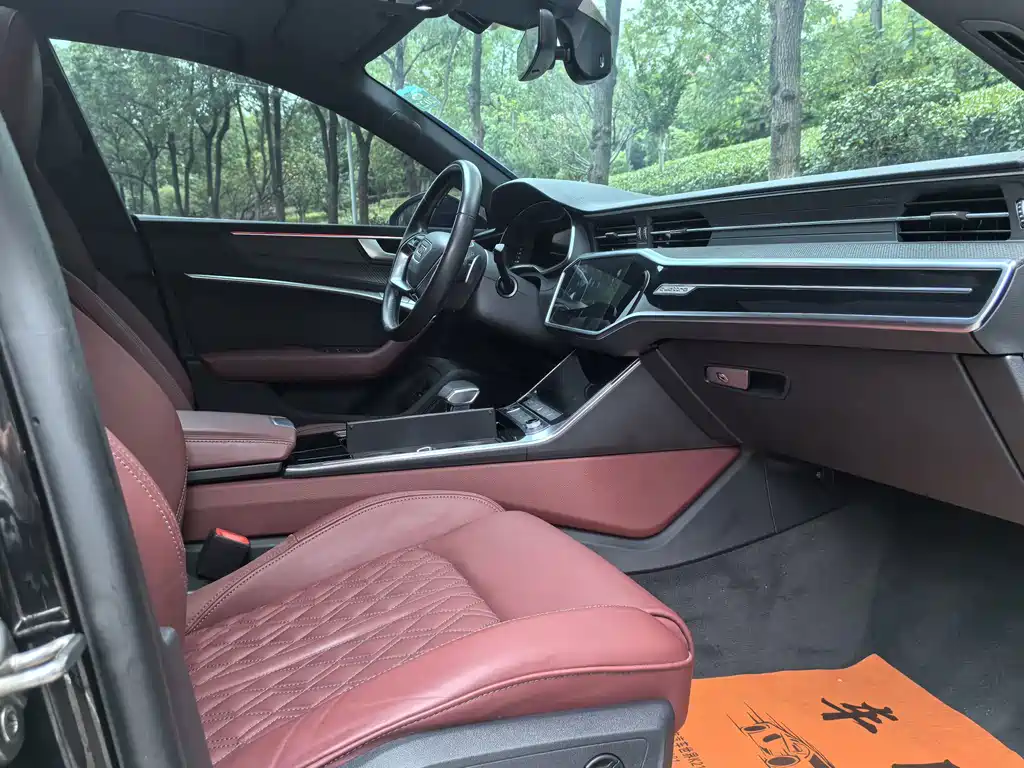 Audi A7L — миниатюра 9