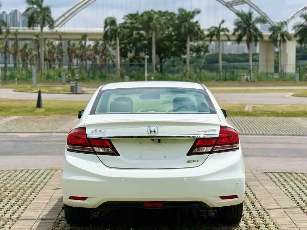 Honda Civic — миниатюра 5