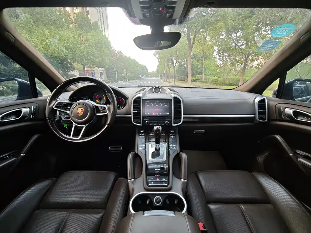 PORSCHE CAYENNE NEW ENERGY