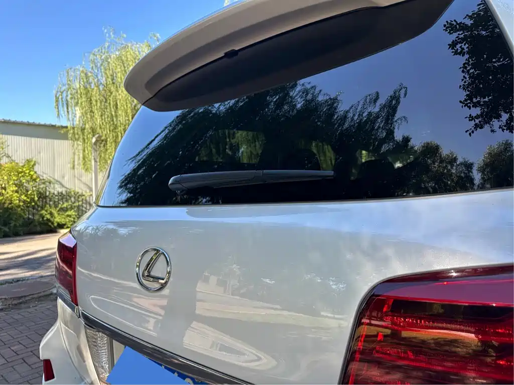 Lexus LX — миниатюра 12