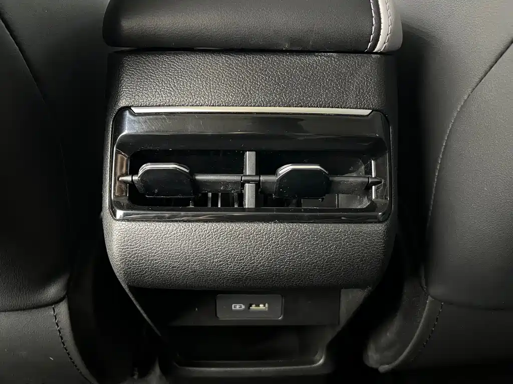 GEELY AUTOMOBILE BINYUE