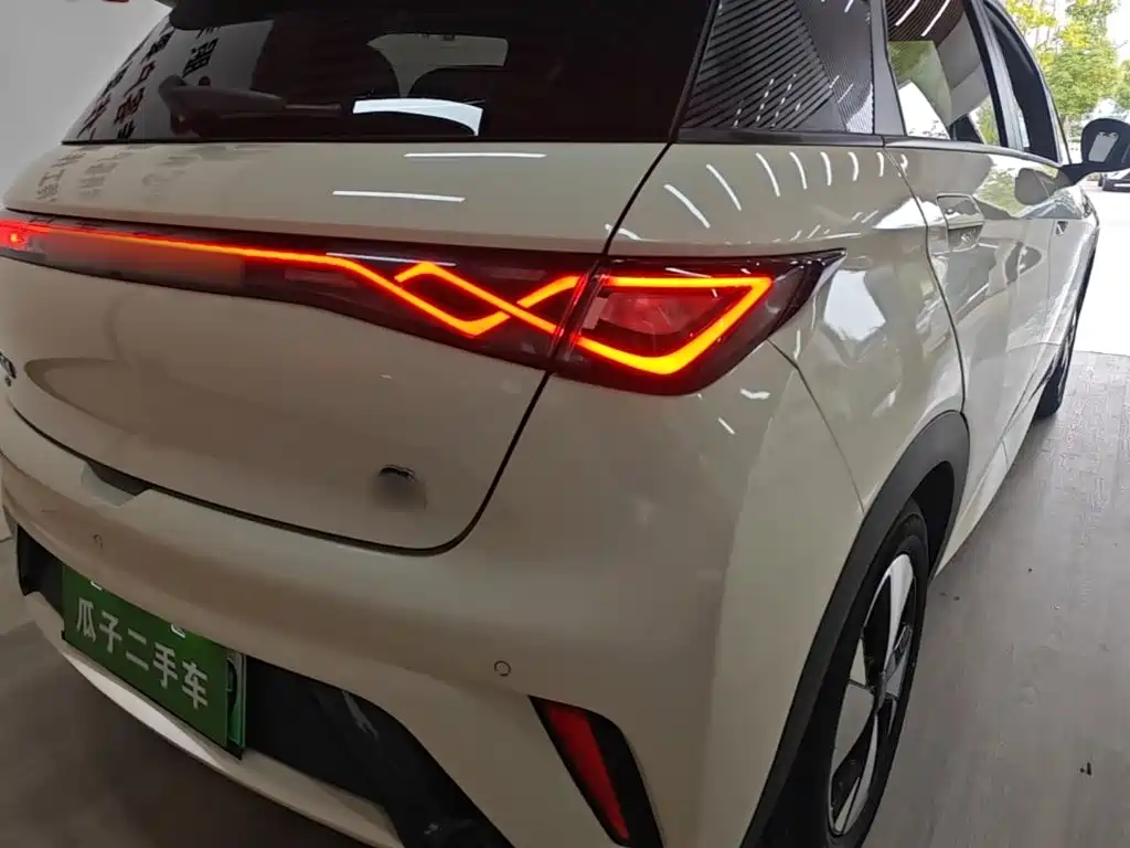 BYD Dolphin — миниатюра 8