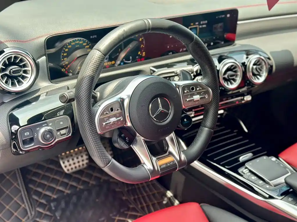 Mercedes-Benz A-Class AMG — миниатюра 9