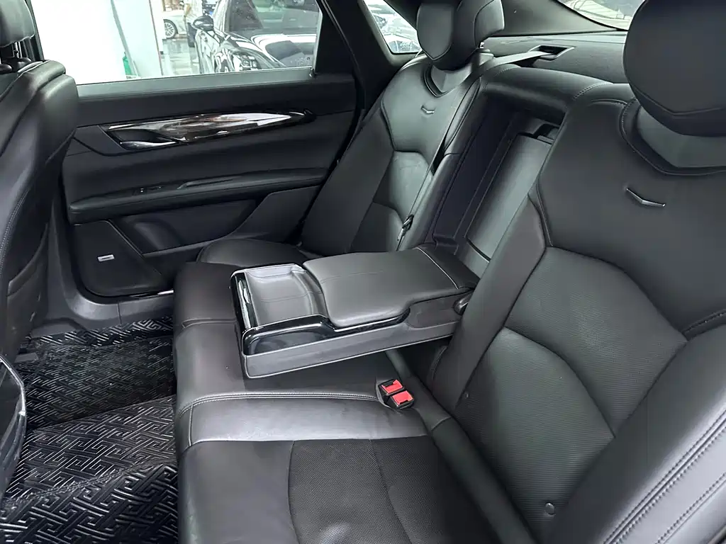 Cadillac CT6 — миниатюра 14