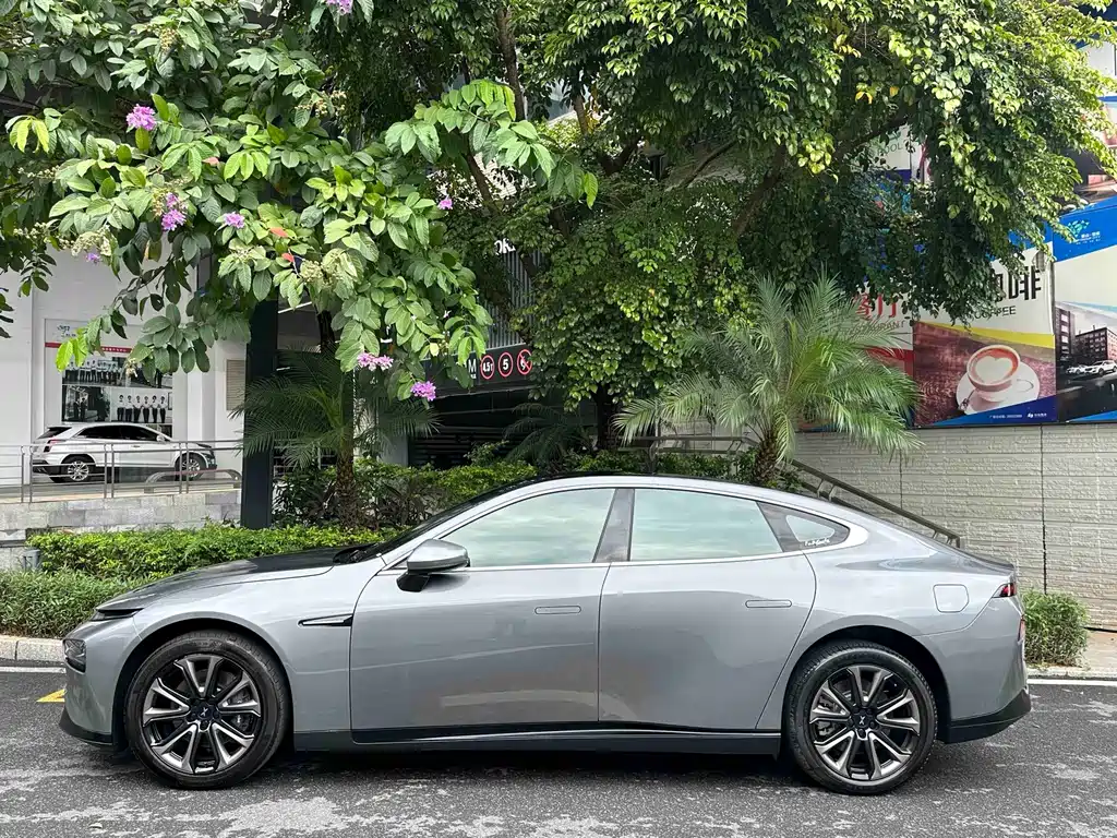 XPeng P7 — миниатюра 7