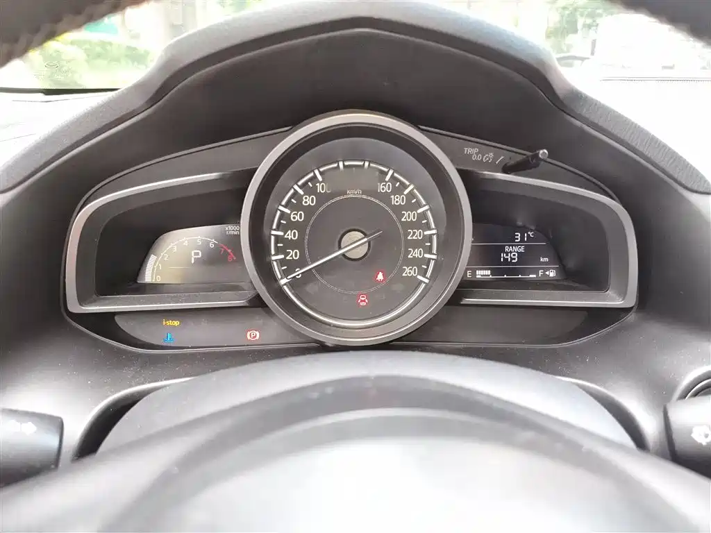 MAZDA  3 ANGKESAILA