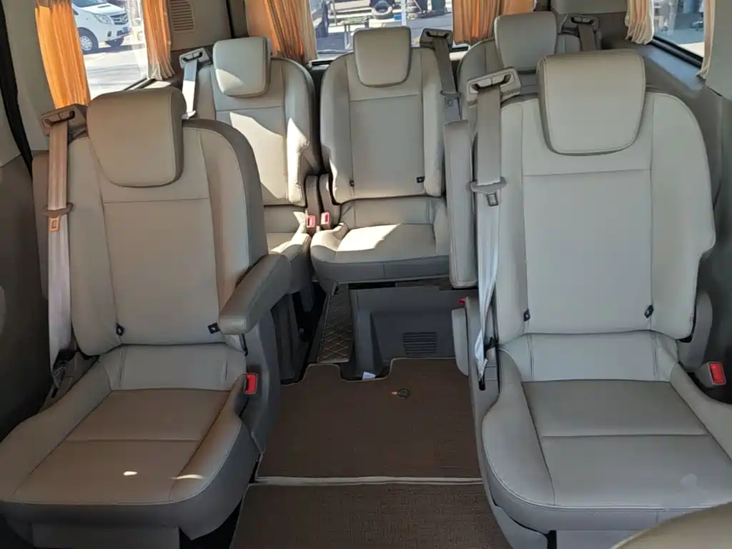 Ford Transit — миниатюра 17