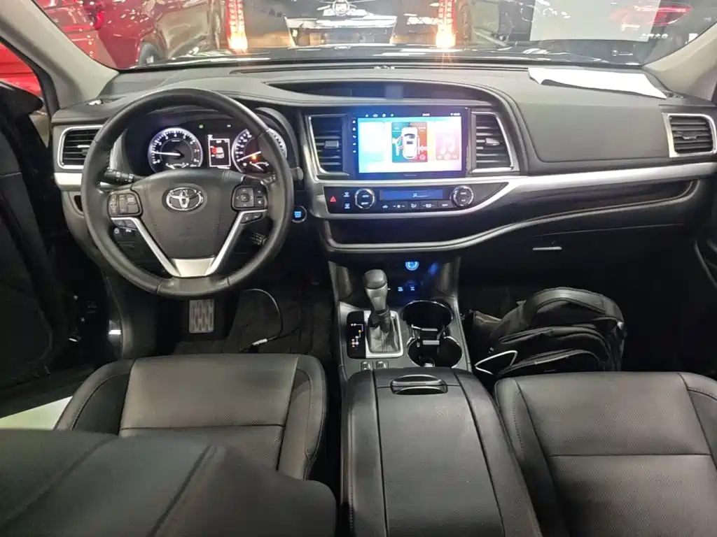 Toyota Highlander — миниатюра 10