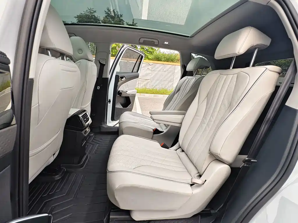Volkswagen ID.6 X — миниатюра 21