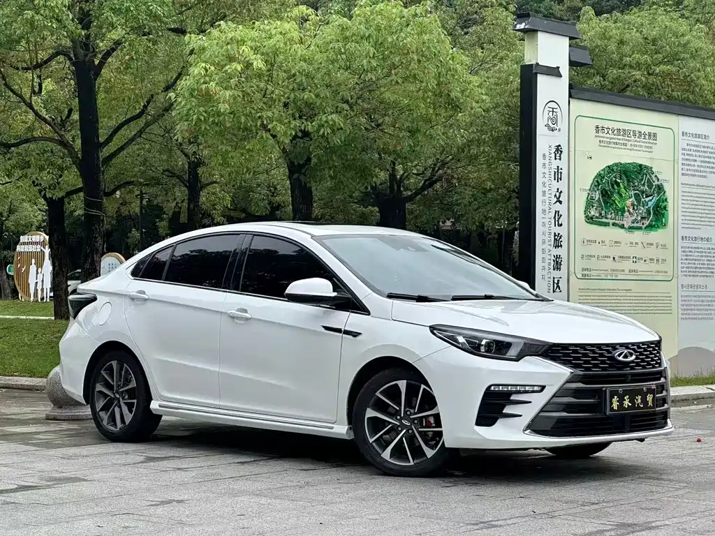 Chery Arrizo 5 PLUS — миниатюра 3
