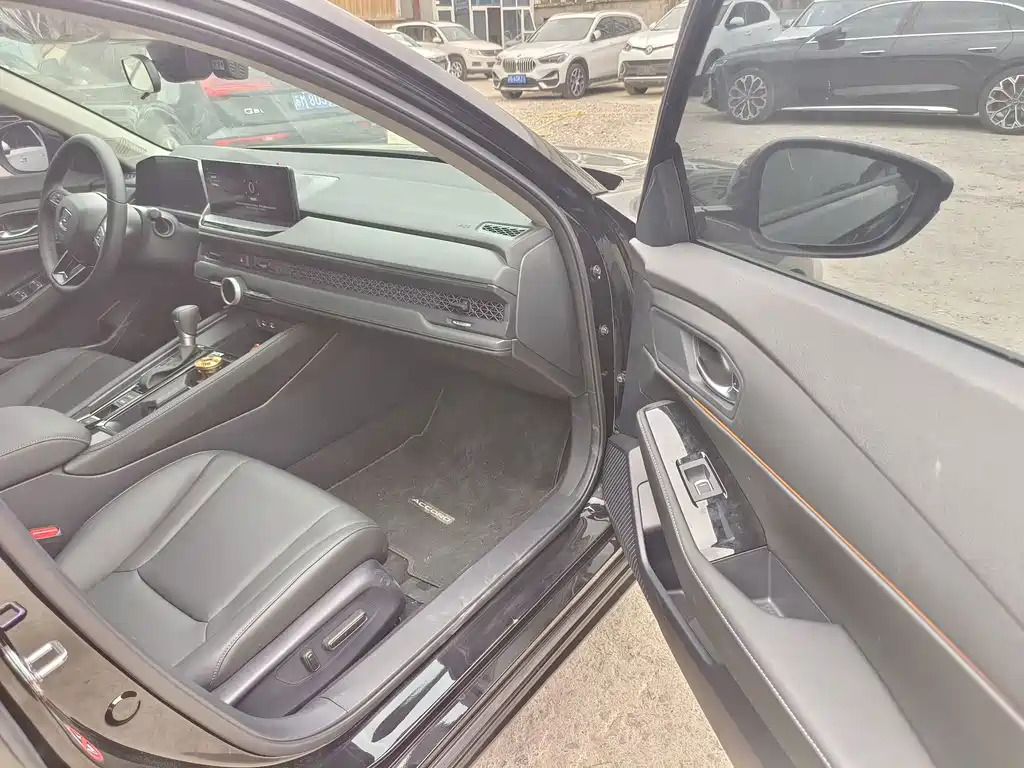 Honda Accord — миниатюра 15