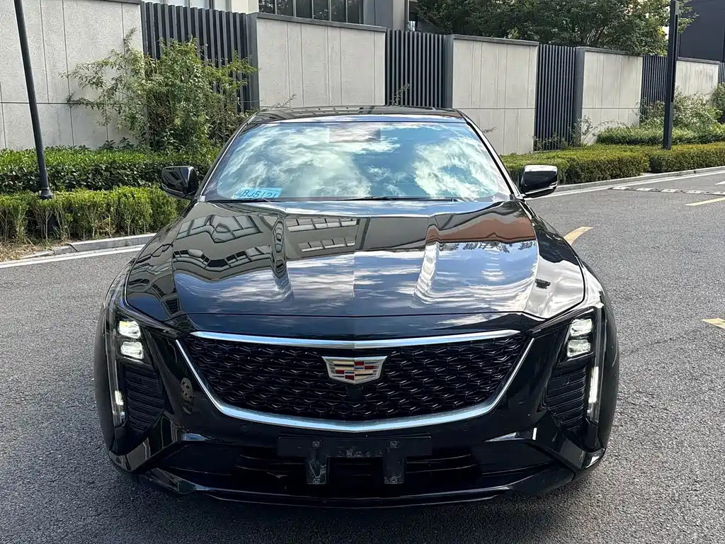 Cadillac CT5 — миниатюра 2