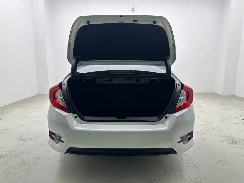 Honda Civic — миниатюра 20