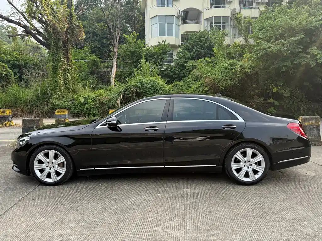 Mercedes-Benz S-Class — миниатюра 14
