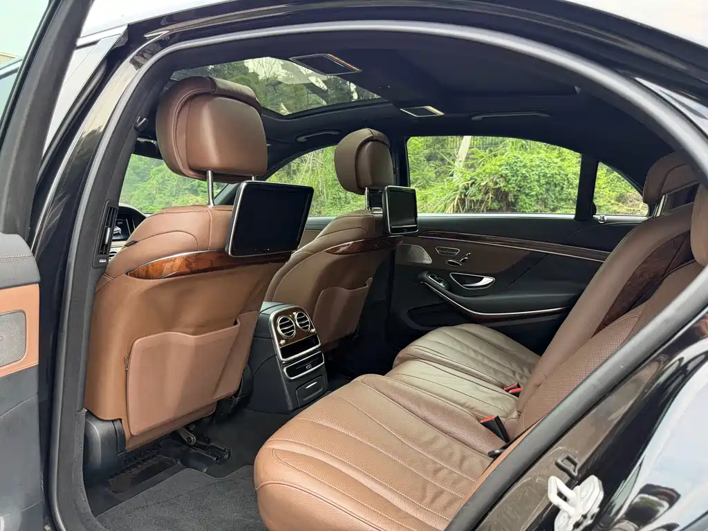 Mercedes-Benz S-Class — миниатюра 6