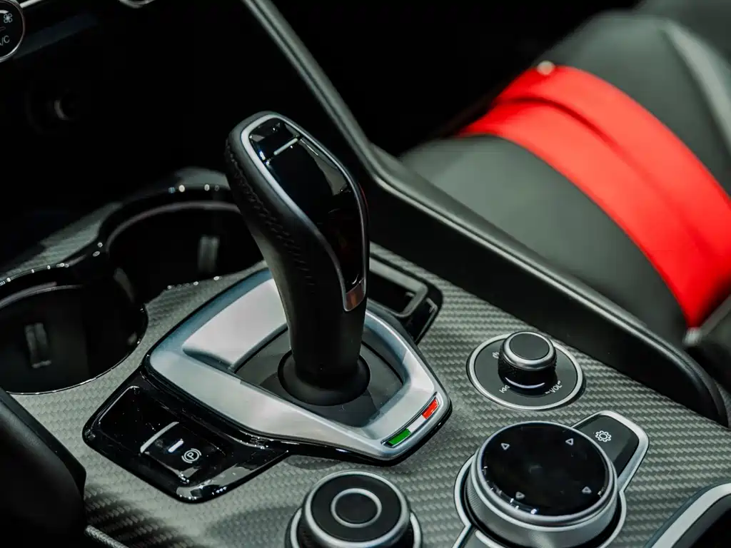 Alfa Romeo Giulia — миниатюра 18