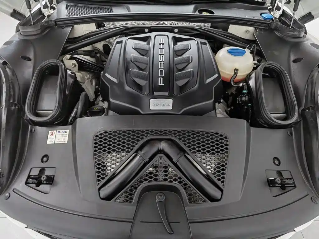 Porsche Macan — миниатюра 6