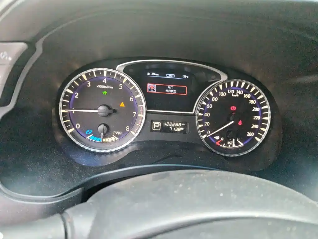 Infiniti QX60 (Import) — миниатюра 5