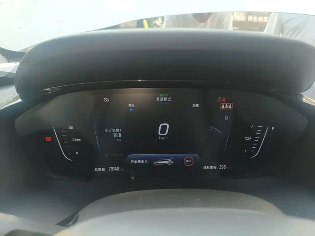 Chevrolet Menlo — миниатюра 12