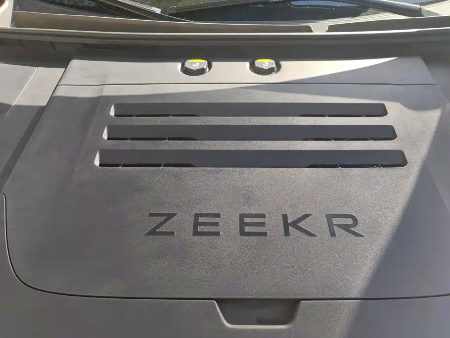 Zeekr 9X — миниатюра 10